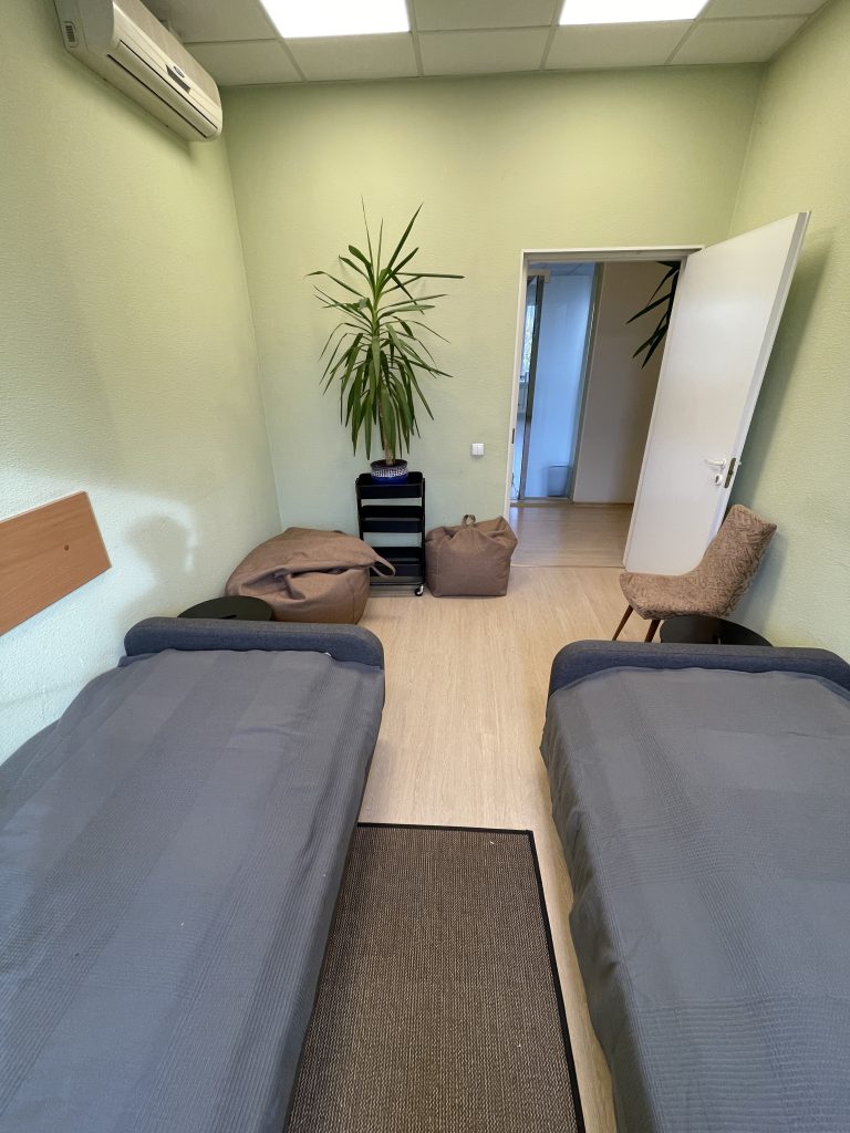 Double/Twin room - Panevėžys hostel - artihost - artihost.eu